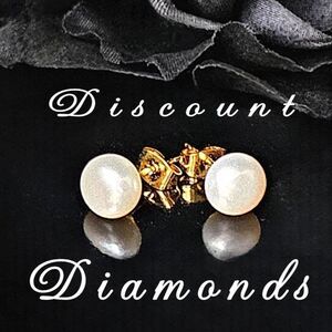 South Sea Round White Pearl Earrings 8 to 9 mm and 14K Yellow Gold